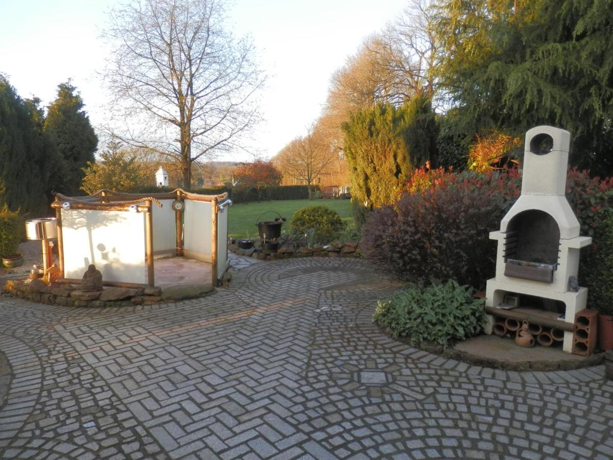 La Petite Cretouffiere - Naturiste Accommodation - Adult Only Colombiers-du-Plessis Eksteriør billede