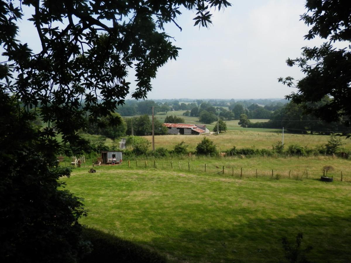 La Petite Cretouffiere - Naturiste Accommodation - Adult Only Colombiers-du-Plessis Eksteriør billede